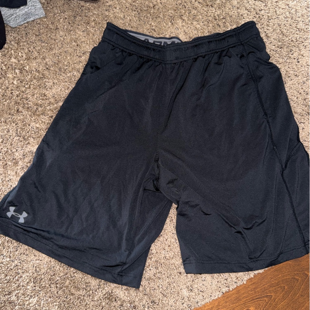 Under Armour Men's Black Athletic Shorts